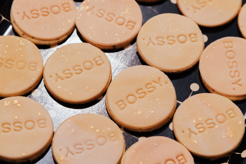 WORK BOSSY Launch SS22 2x
